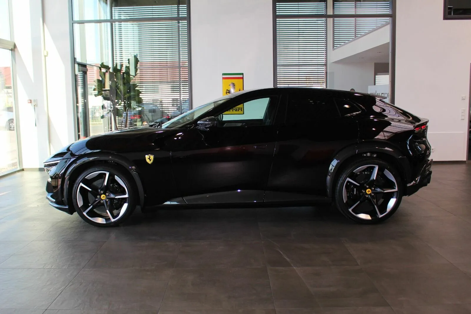 Ferrari Purosangue — 2