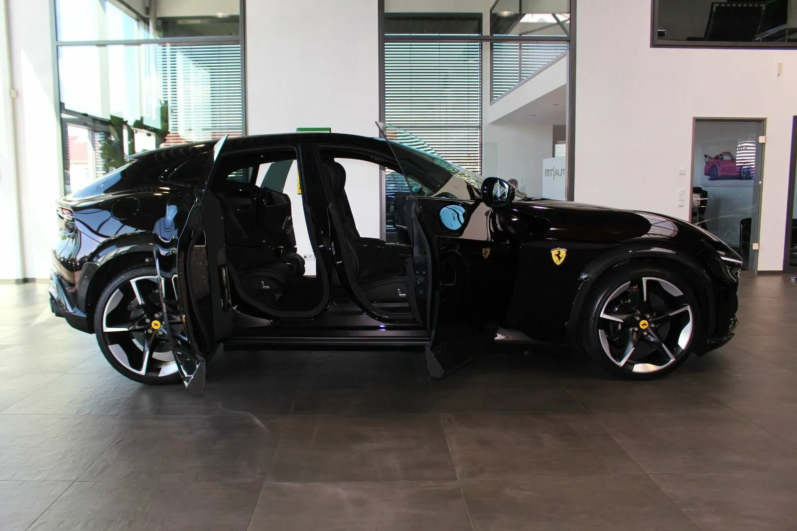 Ferrari Purosangue — 6
