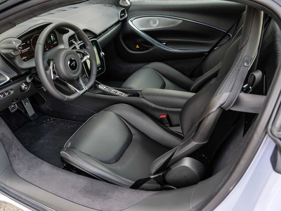 McLaren Artura, I - 10