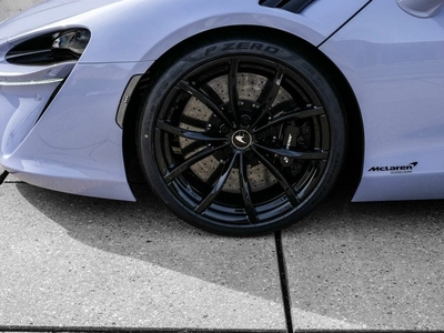 McLaren Artura, I - 7