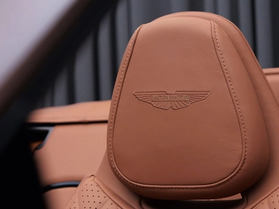 Aston Martin DB12, I - 7