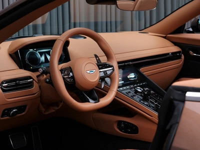 Aston Martin DB12, I - 4