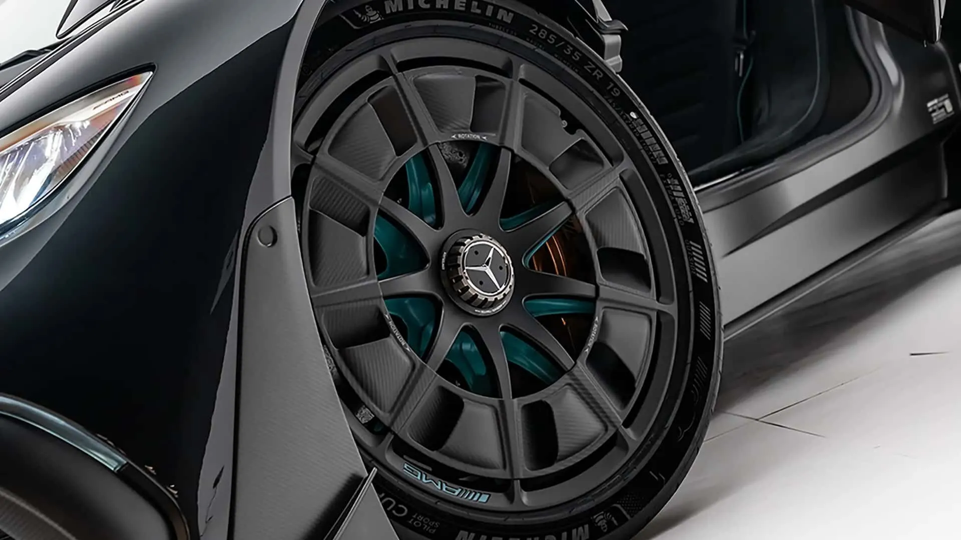 Mercedes-Benz AMG One — 5