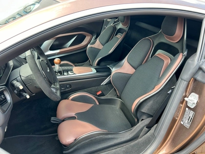 Aston Martin Valour, I - 10