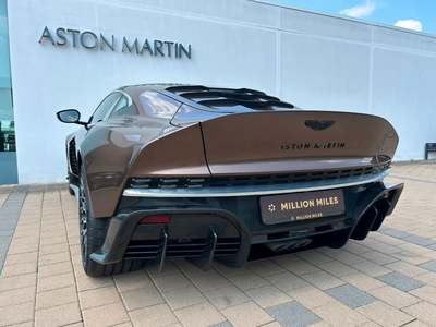 Aston Martin Valour, I - 4