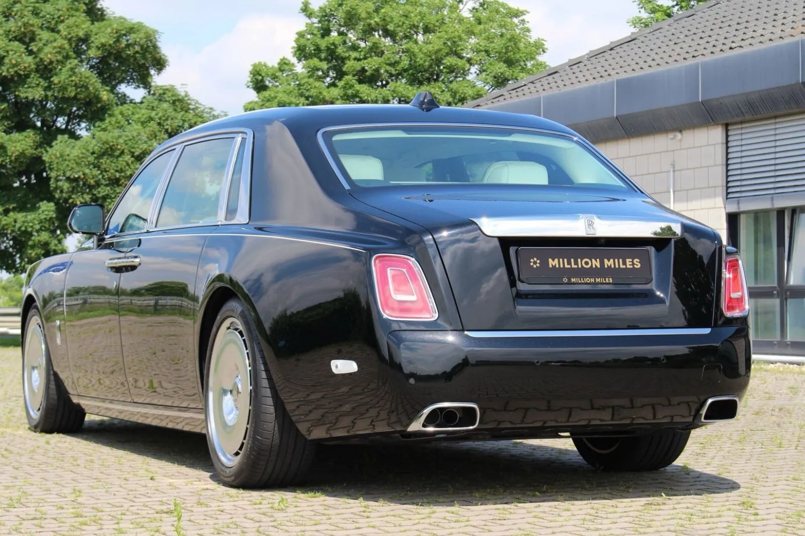 Rolls-Royce Phantom Ewb, Viii — 2