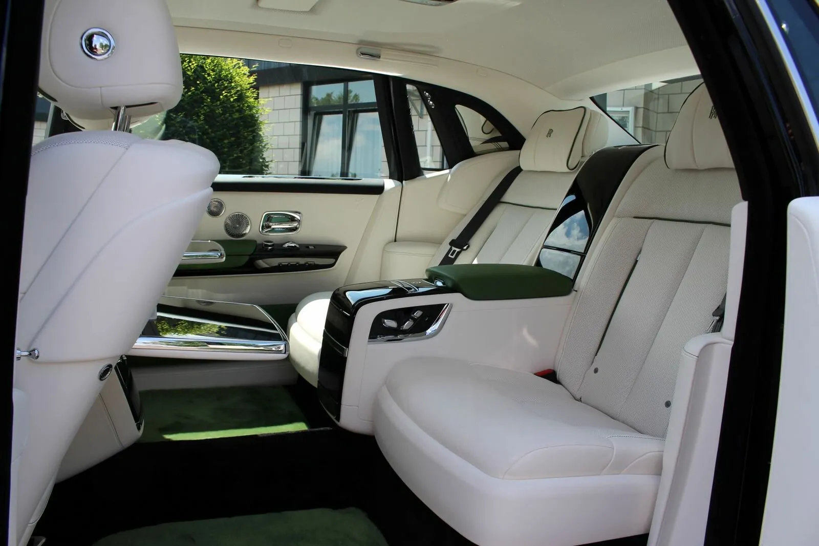 Rolls-Royce Phantom Ewb, Viii — 5