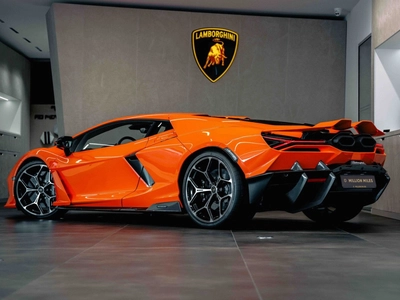 Lamborghini Revuelto, I - 2