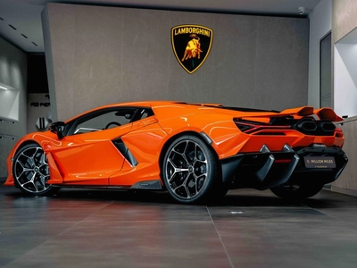 Lamborghini Revuelto, I - 2