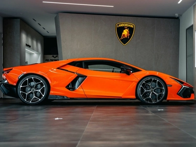 Lamborghini Revuelto, I - 3