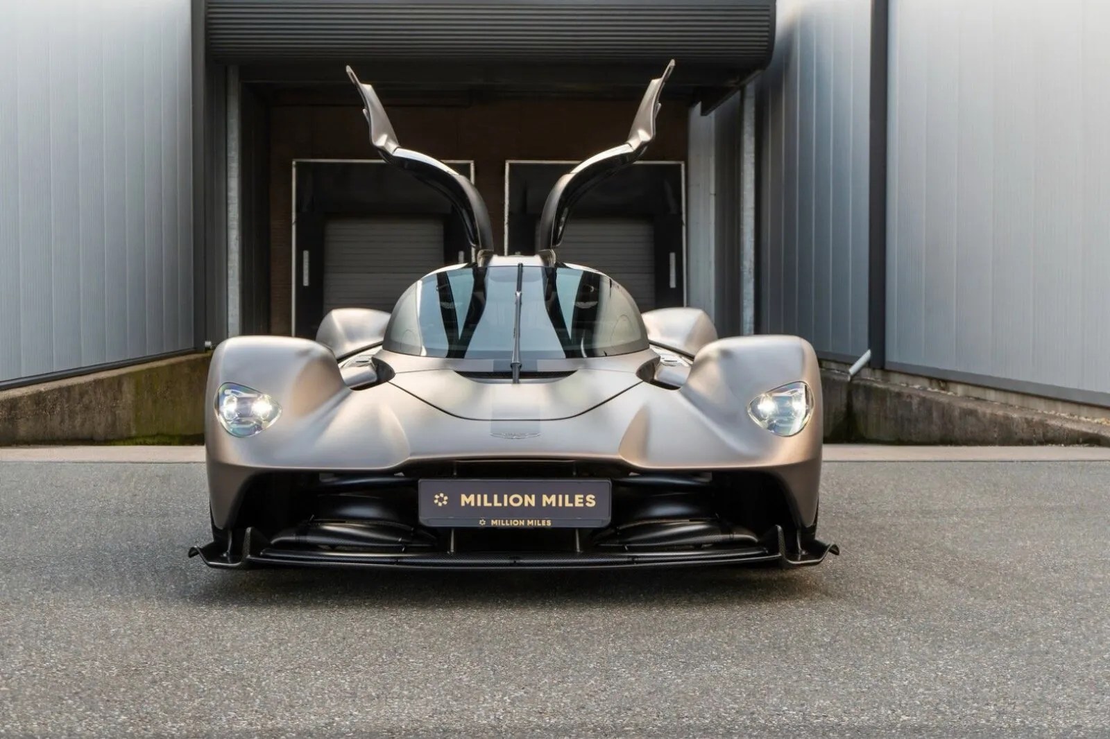Aston Martin Valkyrie — 2