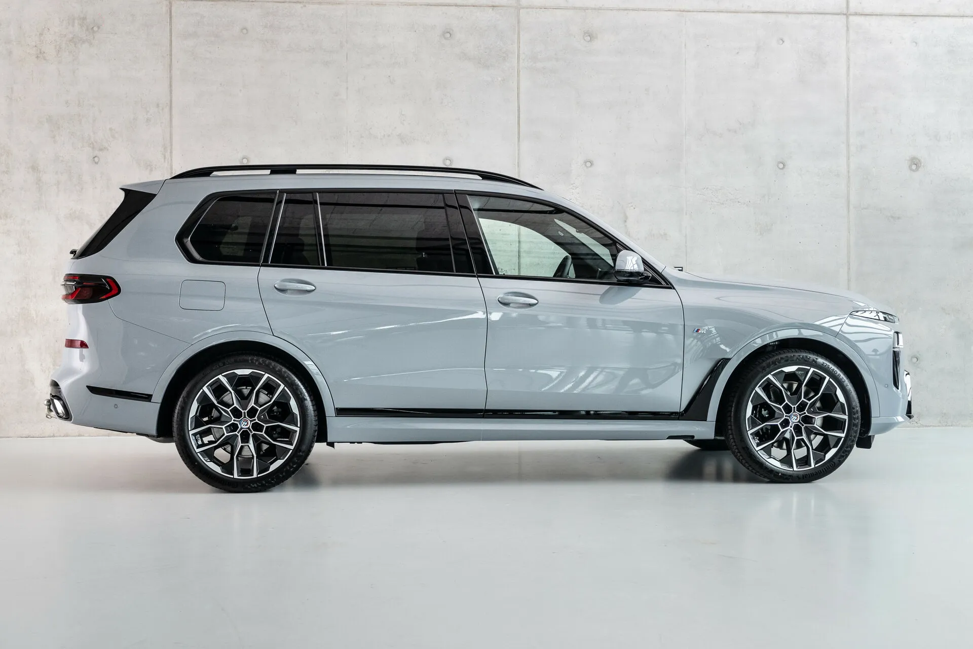 BMW X7 40D — 7