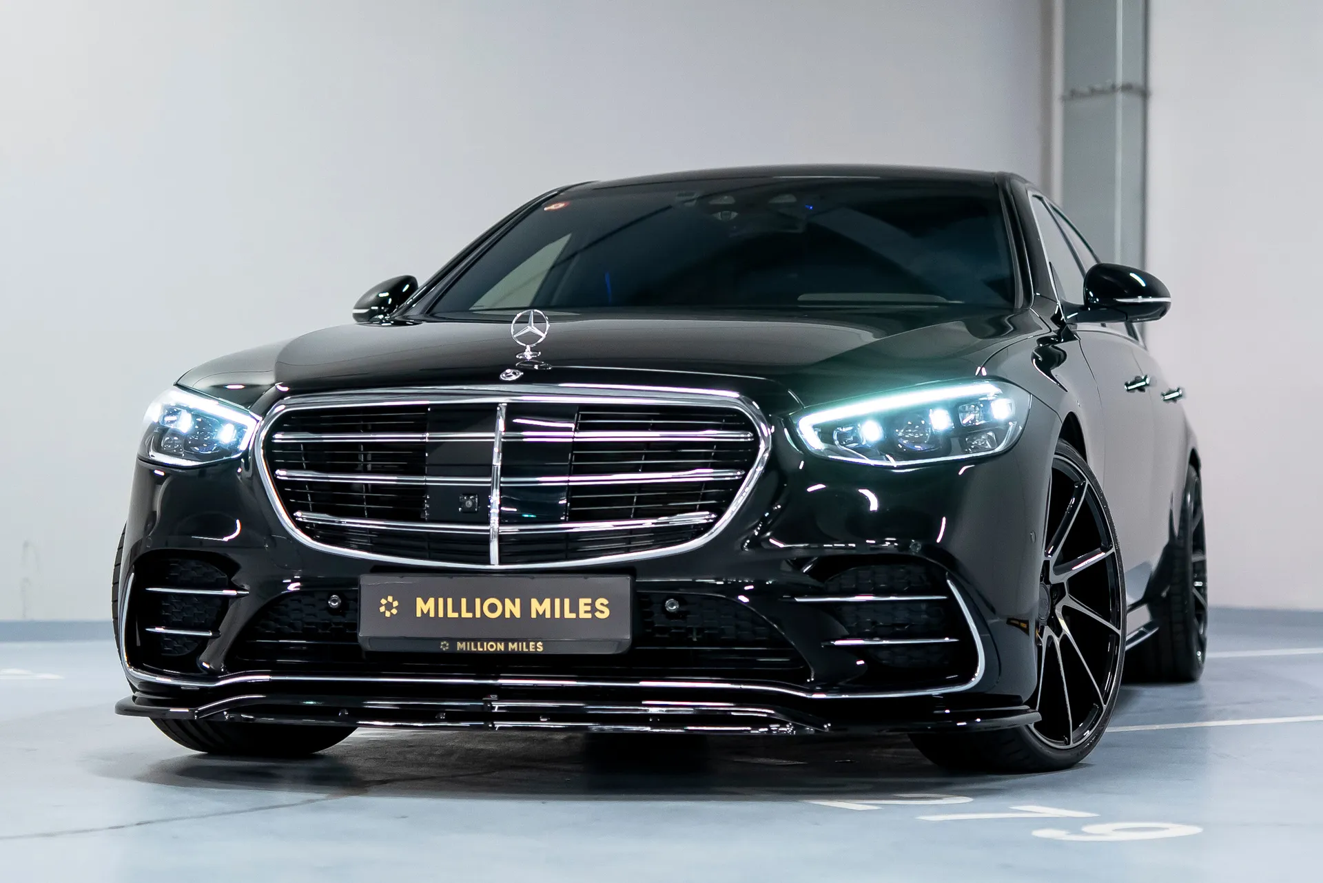 Mercedes-Benz S-Класс - Просмотр 1