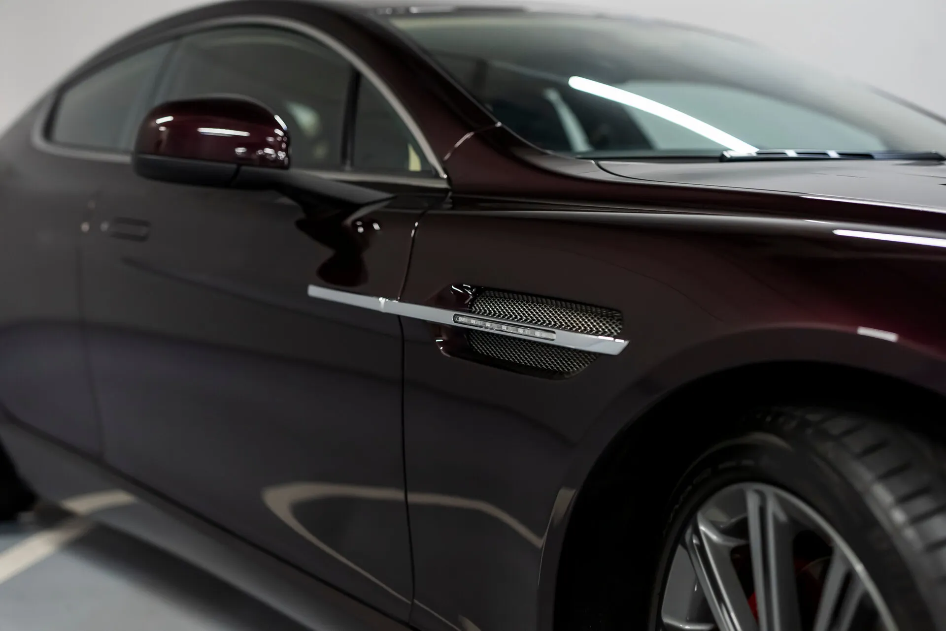 Aston Martin Rapide — 4