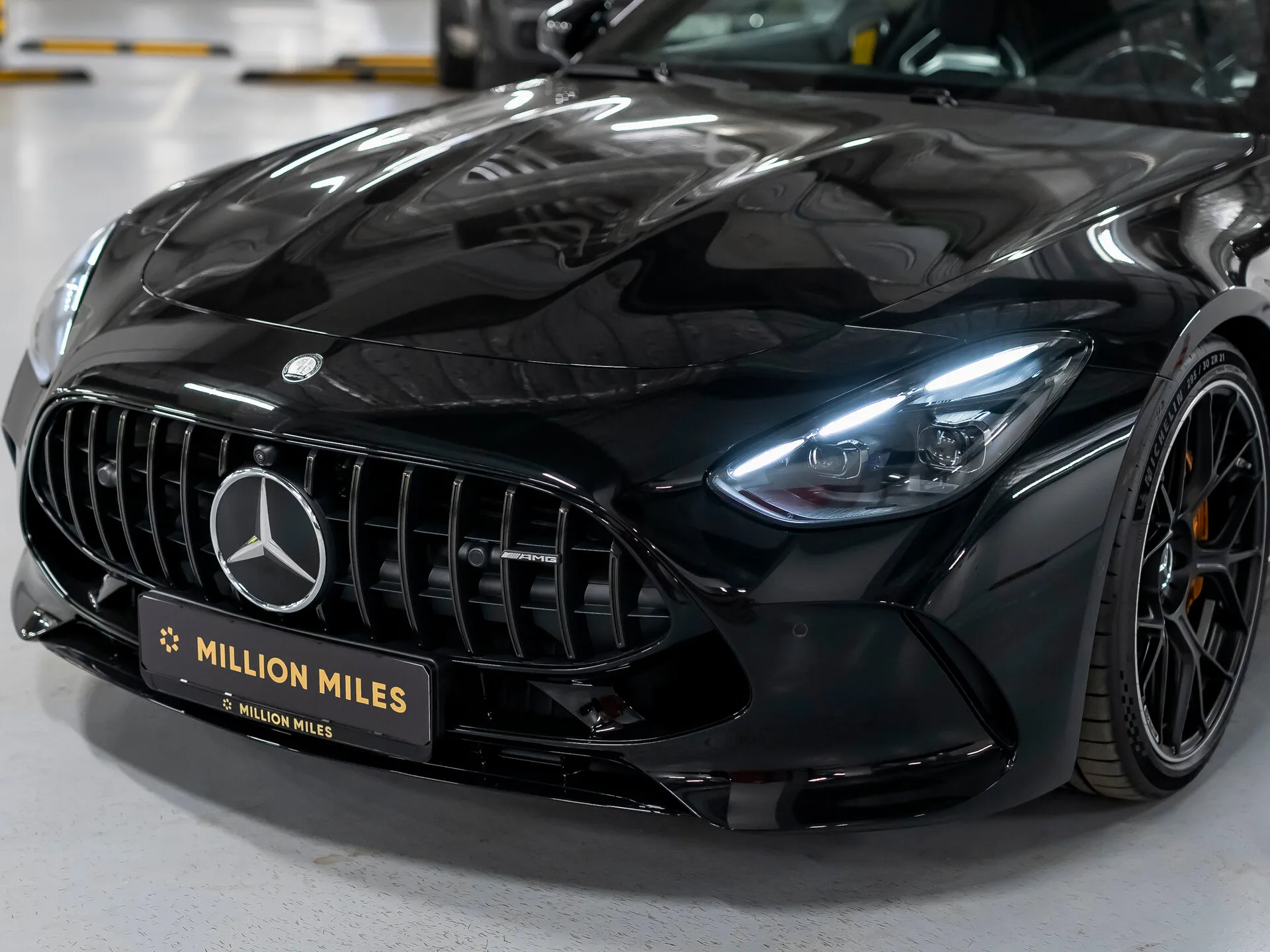 Mercedes-Benz AMG GT — 4