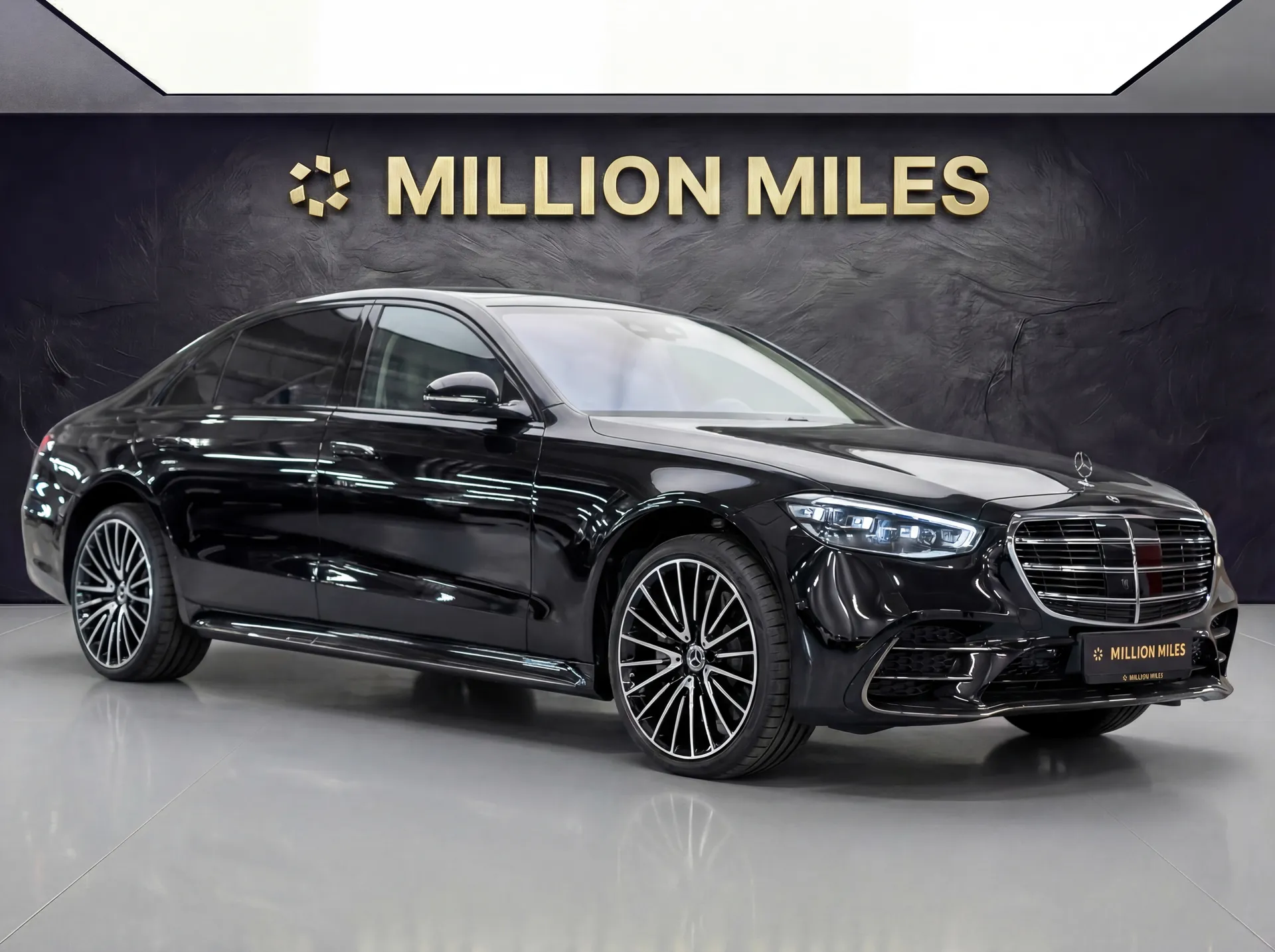 Mercedes-Benz S-Класс - Просмотр 1