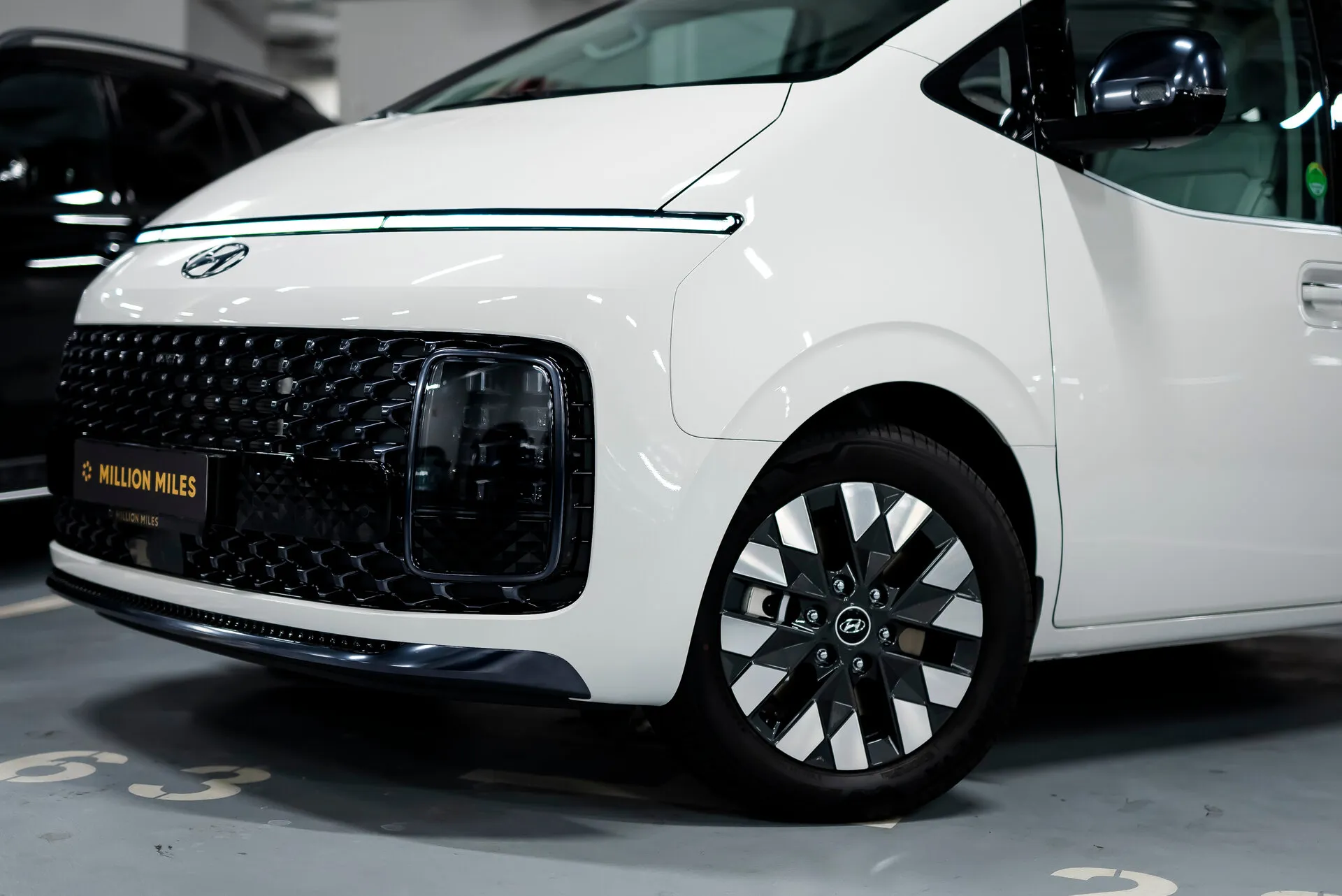 Hyundai Staria — 3