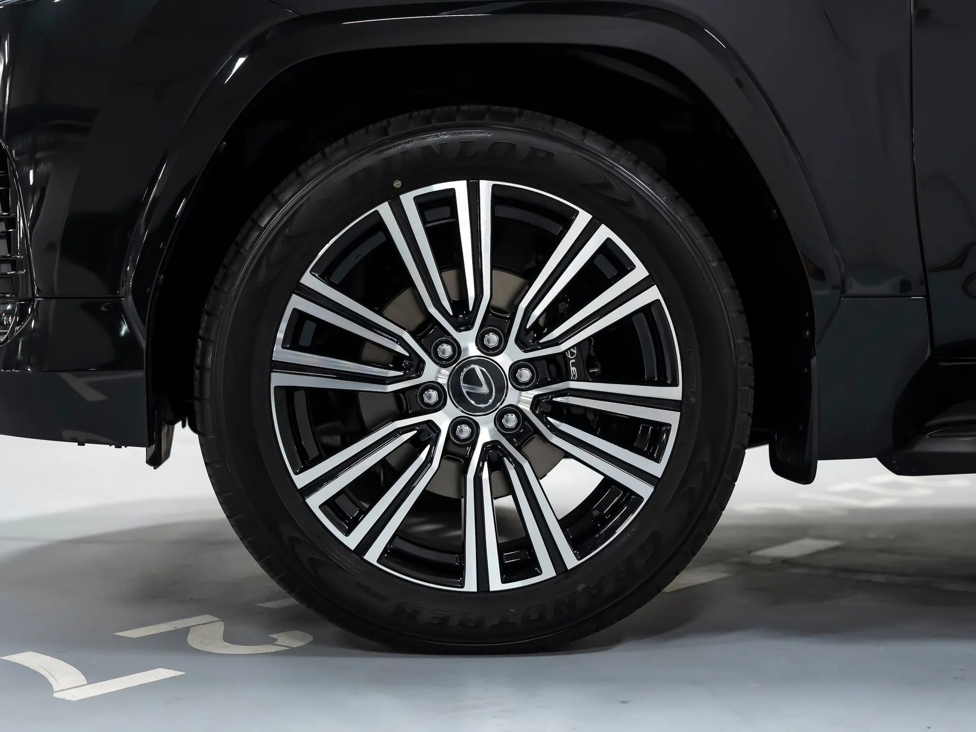 Lexus LX 600 — 7