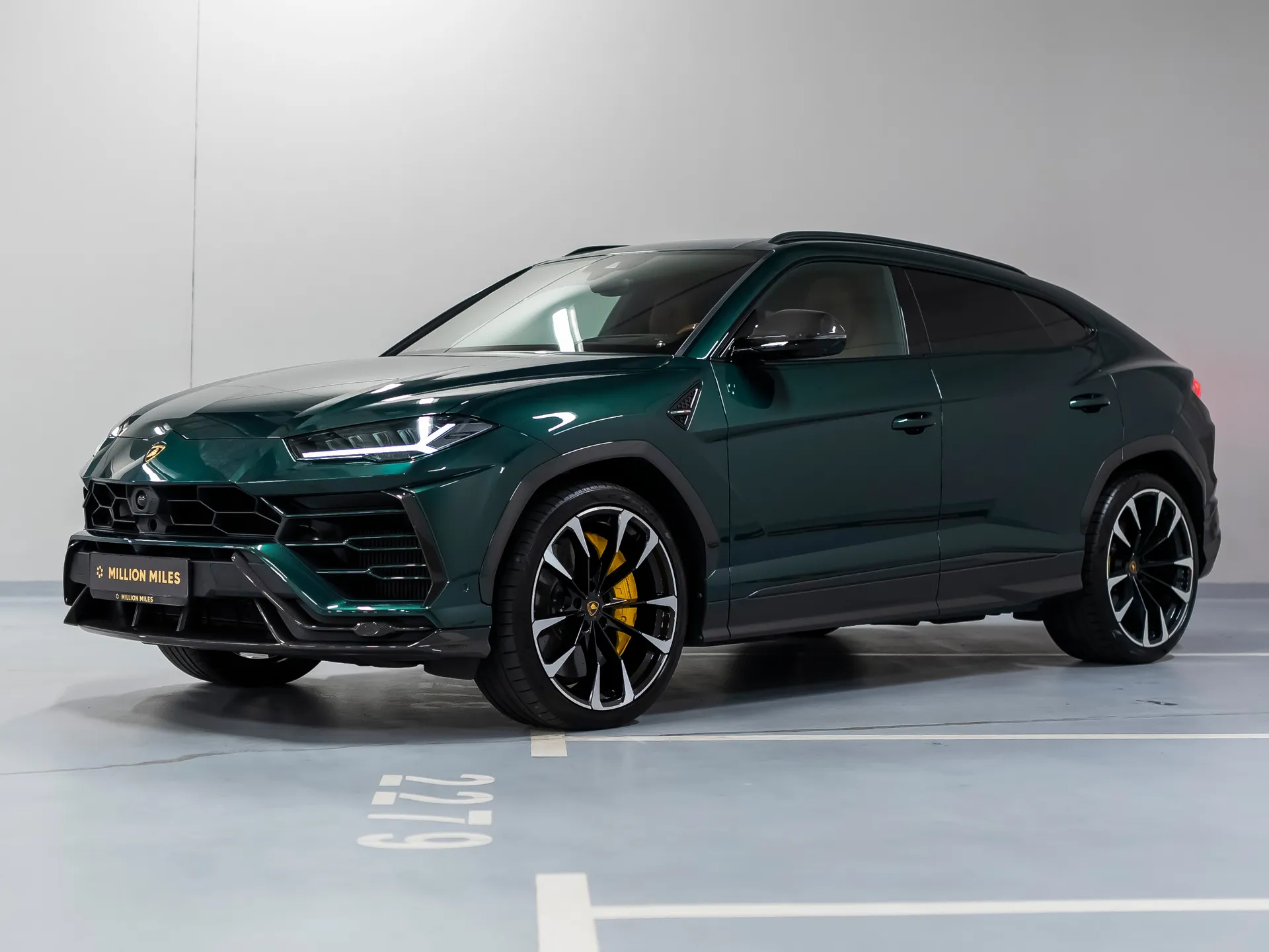 Lamborghini Urus - Просмотр 1