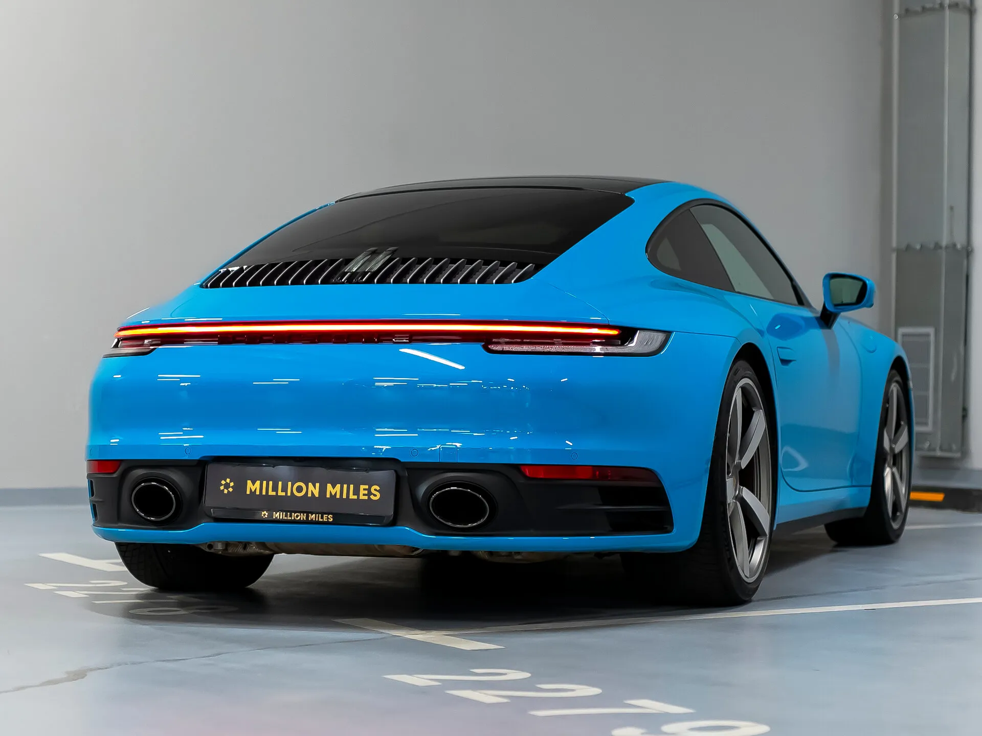 Porsche 911, Viii (992) — 6