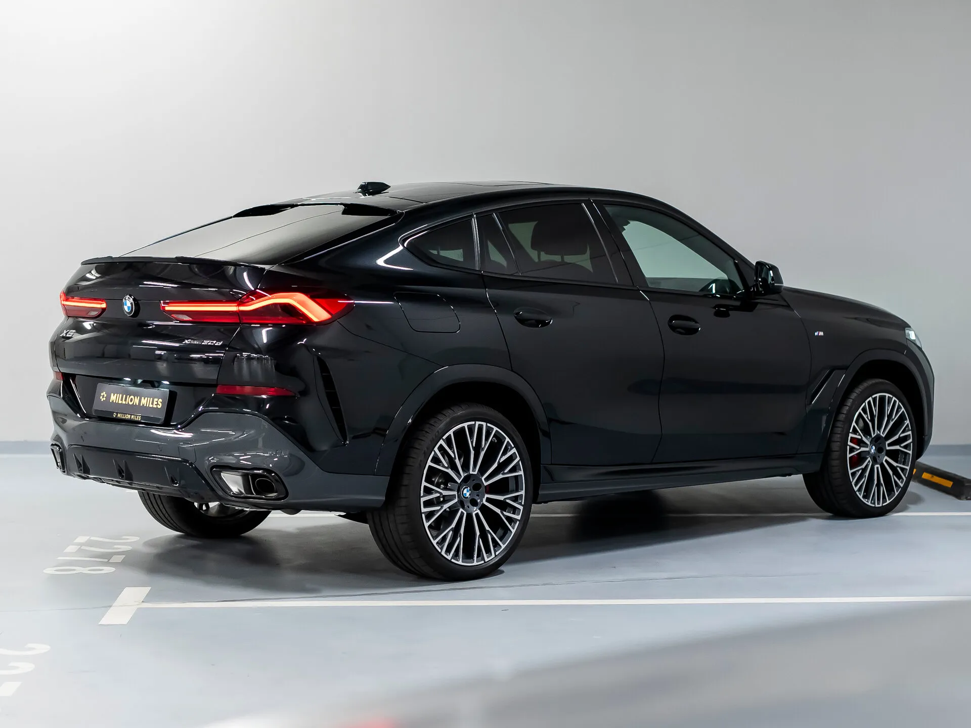 BMW X6 — 7