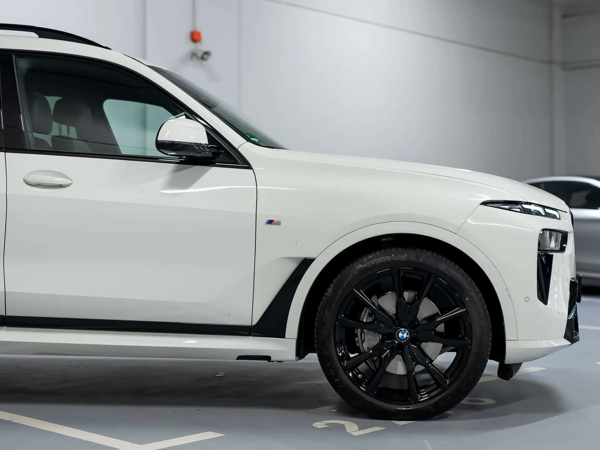 BMW X7 40D — 7