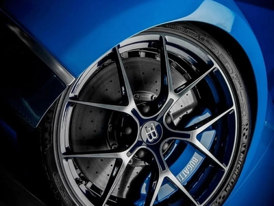 Bugatti Chiron, I - 6