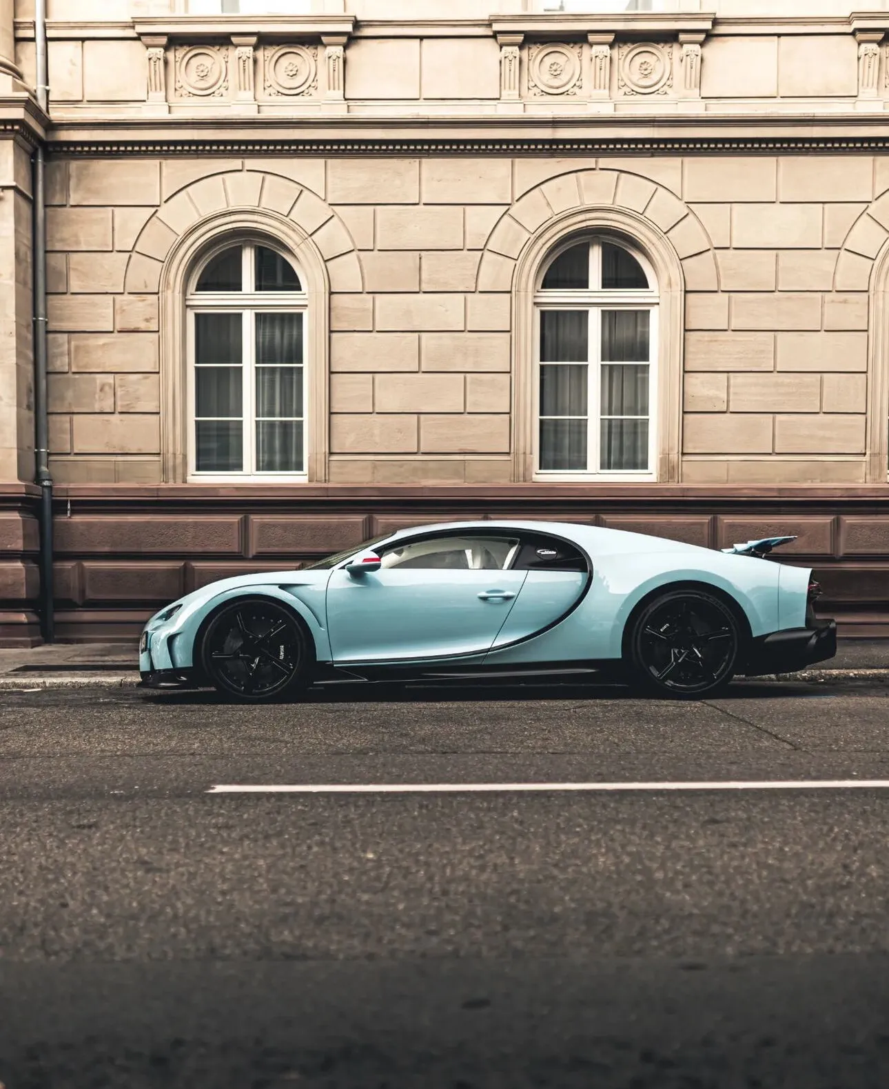 Bugatti Chiron — 3