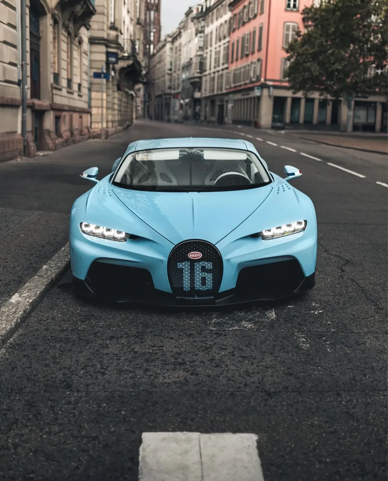 Bugatti Chiron — 7