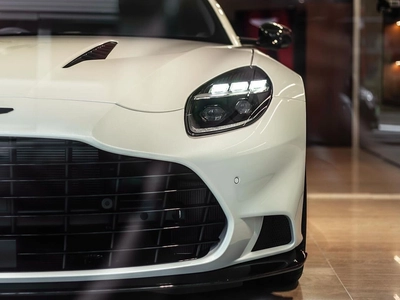 Aston Martin Vanquish, III - 3