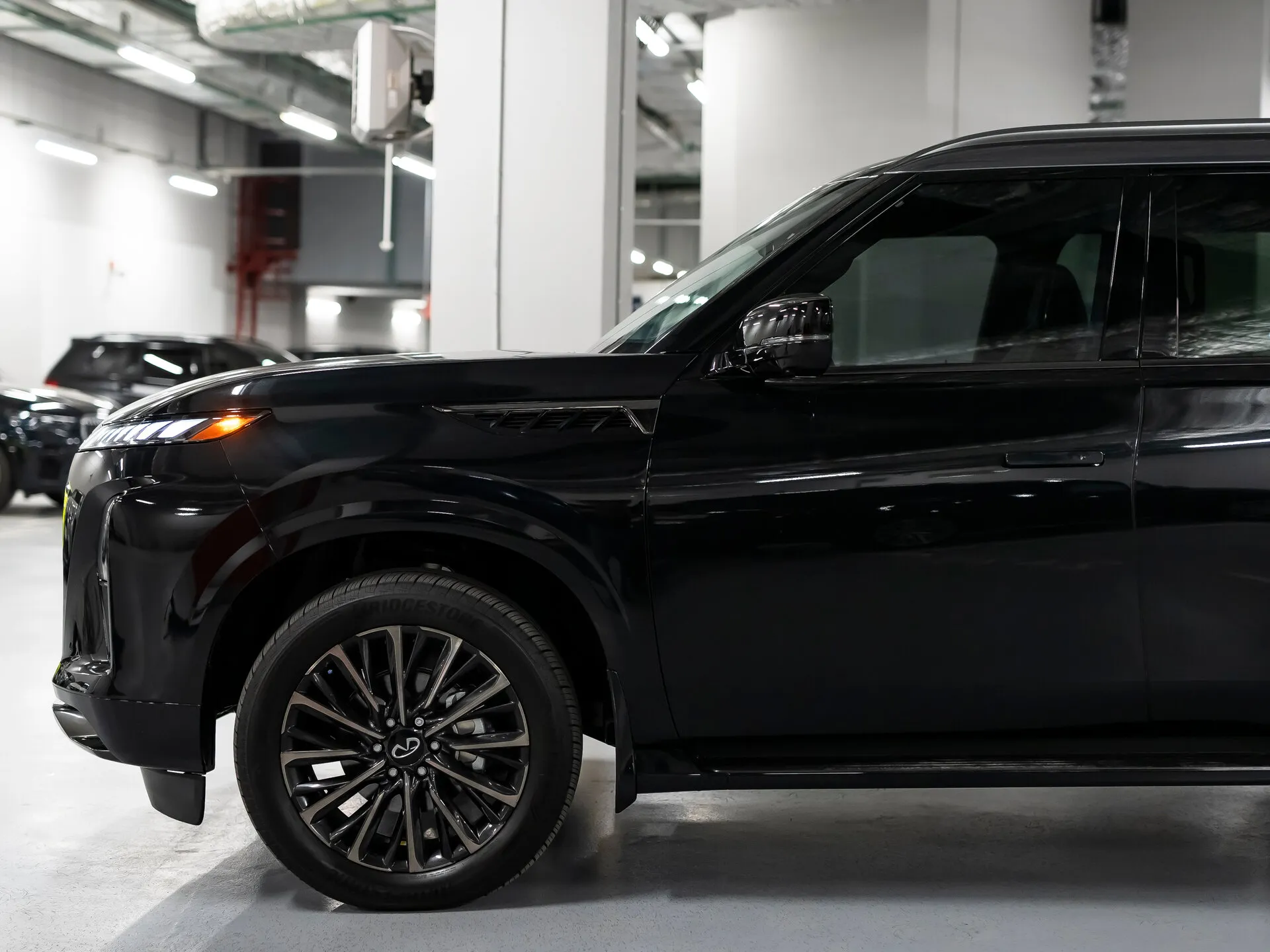 Infiniti QX80 — 5