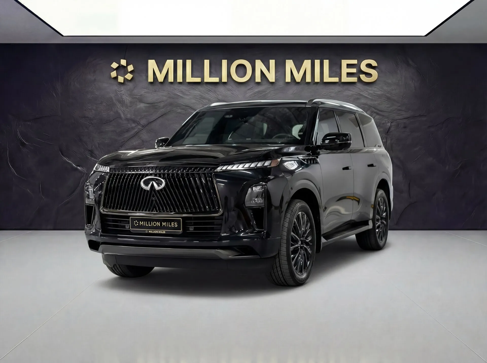 Infiniti QX80 - Просмотр 1