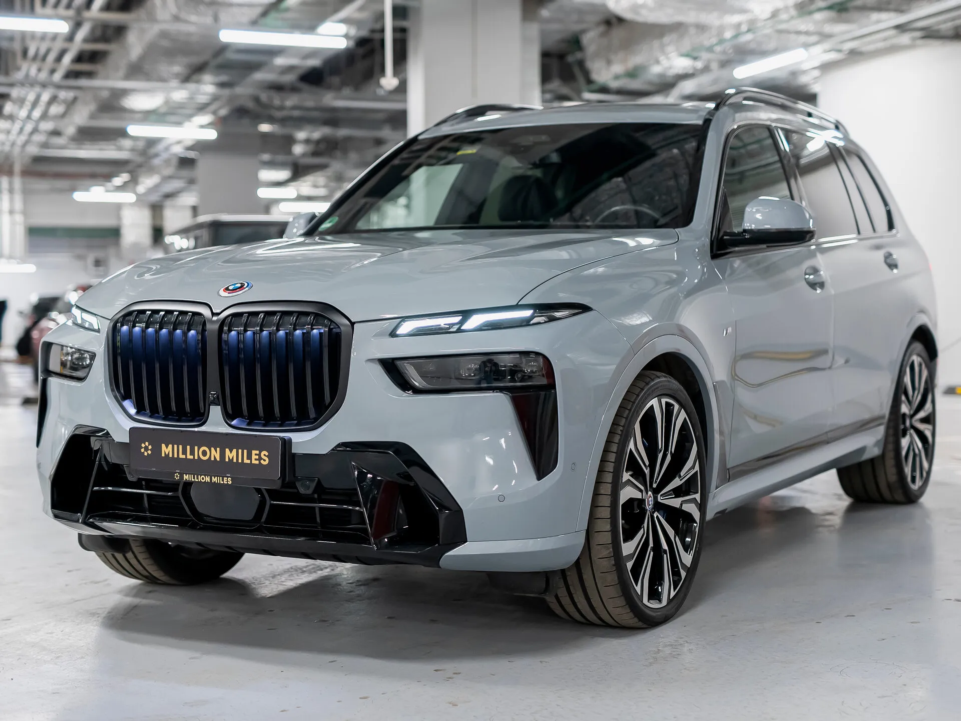 BMW X7 - Просмотр 1