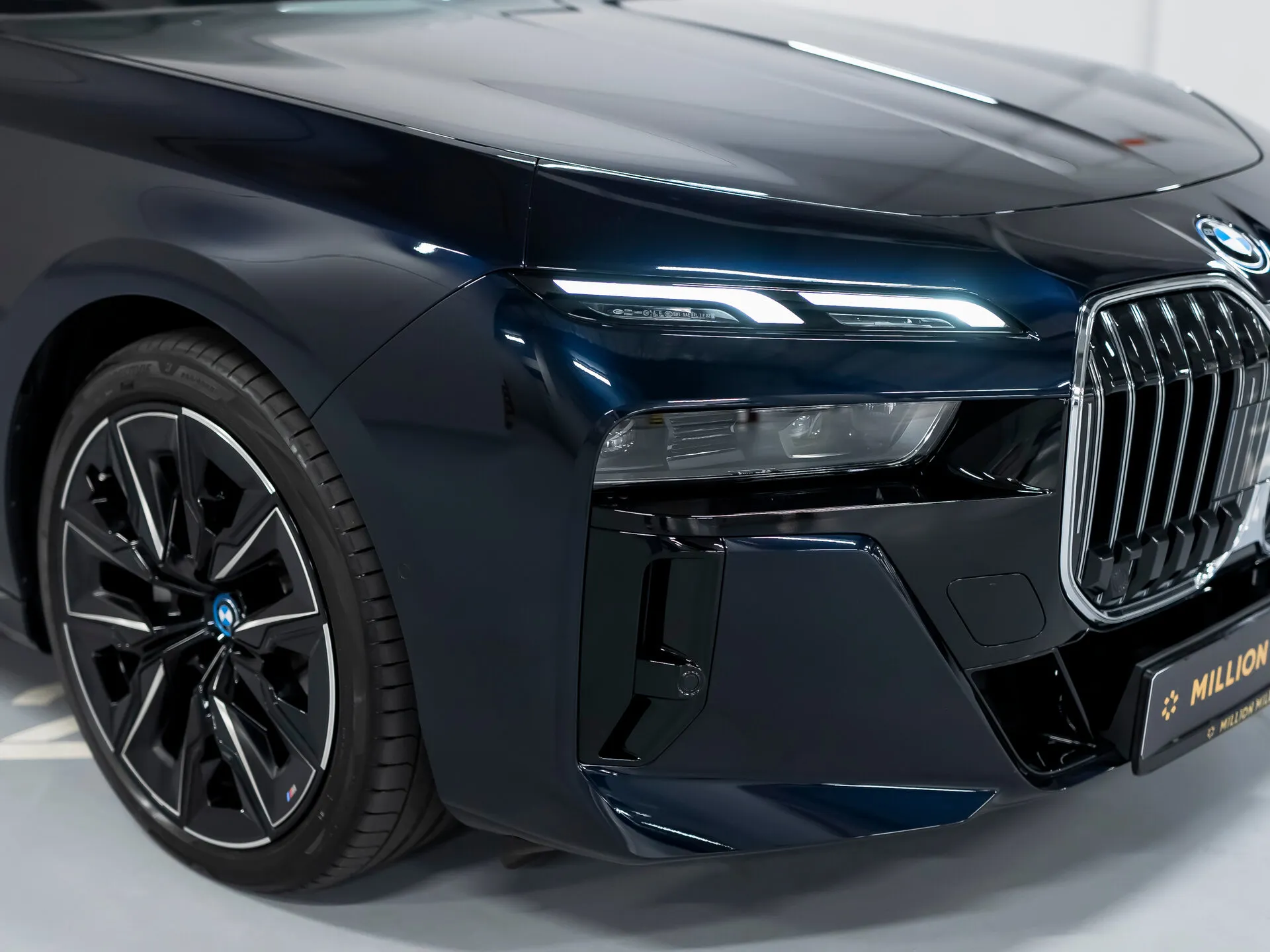 BMW I7, I (G70) — 6