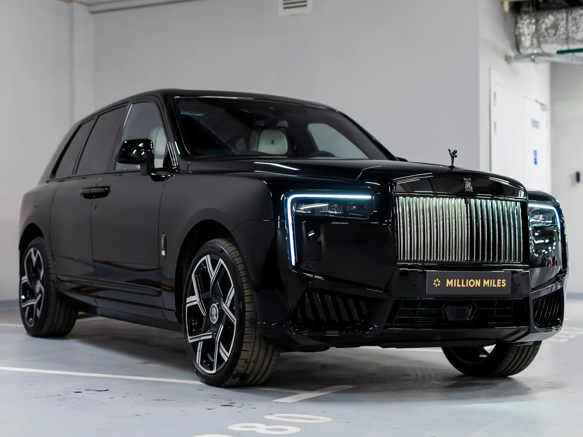 Rolls-Royce Cullinan - Просмотр 1