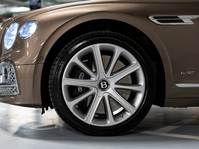 Bentley Flying Spur, III - 9