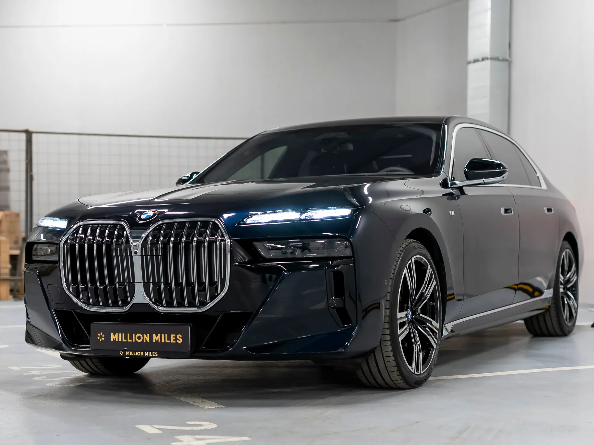 BMW 7 Серии, Vii (G70)