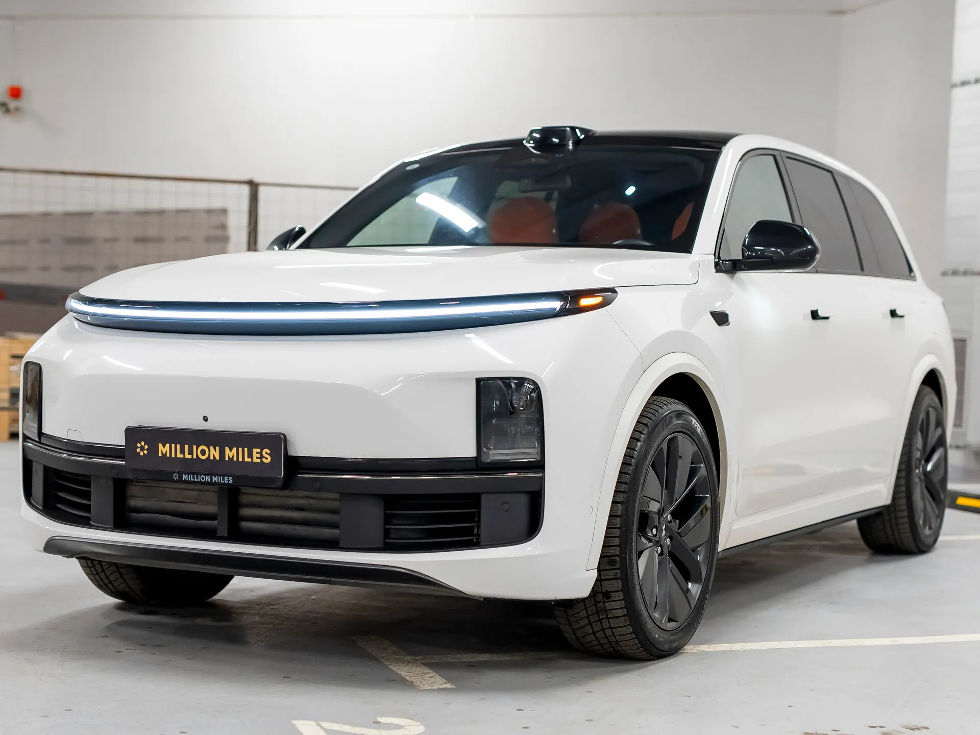 Li Auto (Lixiang) L9 - Просмотр 1