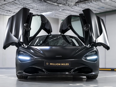 McLaren 720S, I - 5