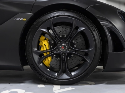 McLaren 720S, I - 9