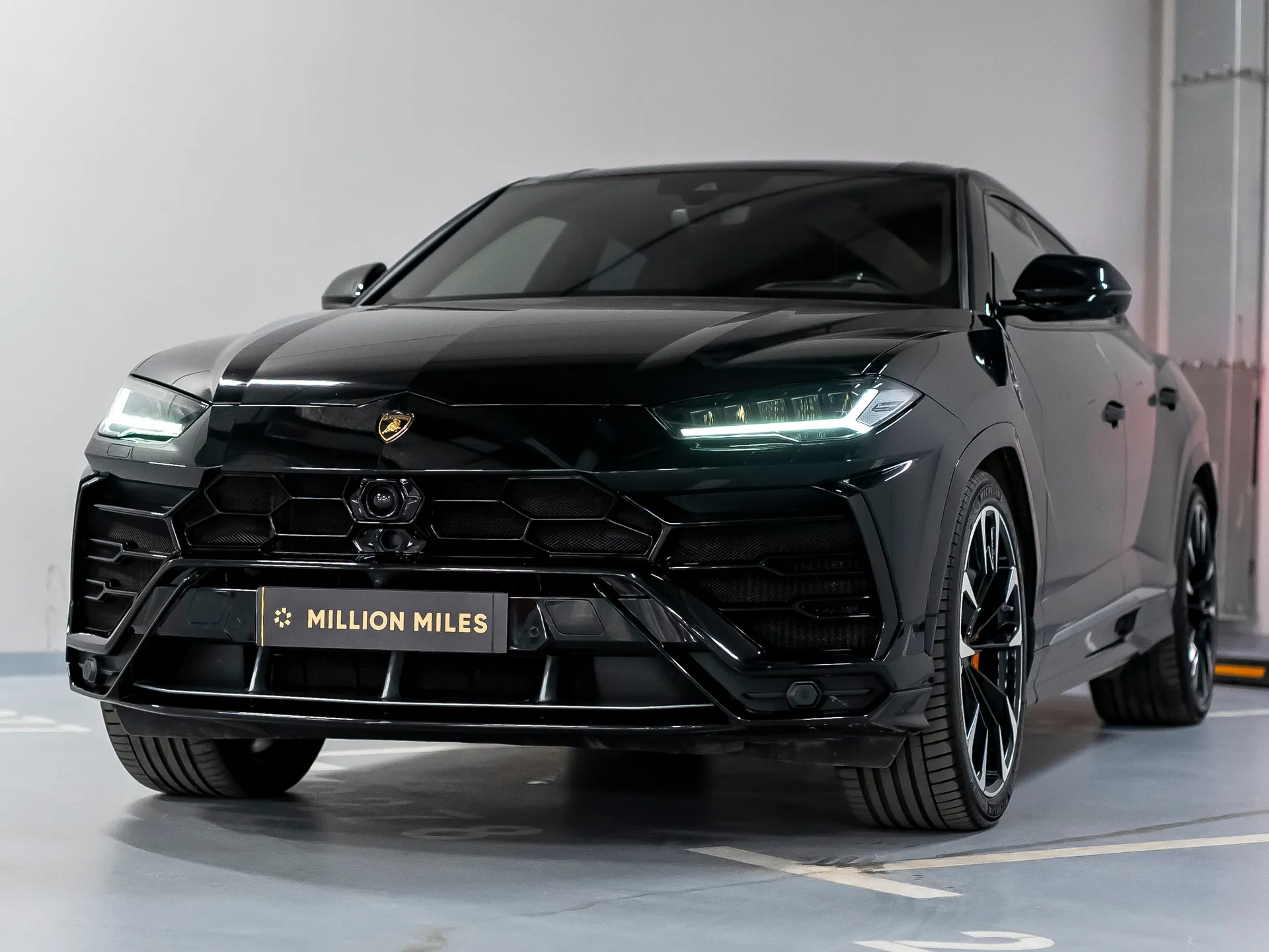 Lamborghini Urus - Просмотр 1
