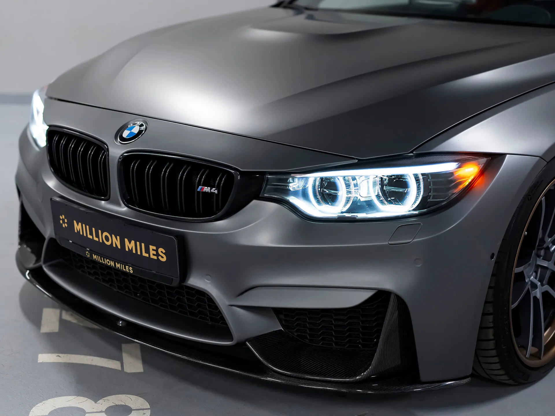 BMW M4 — 3