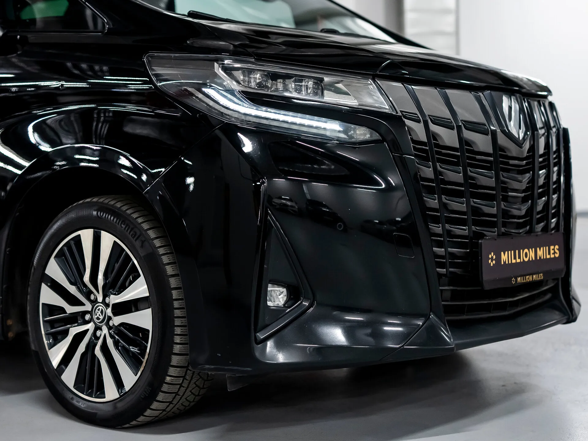 Toyota Alphard — 7
