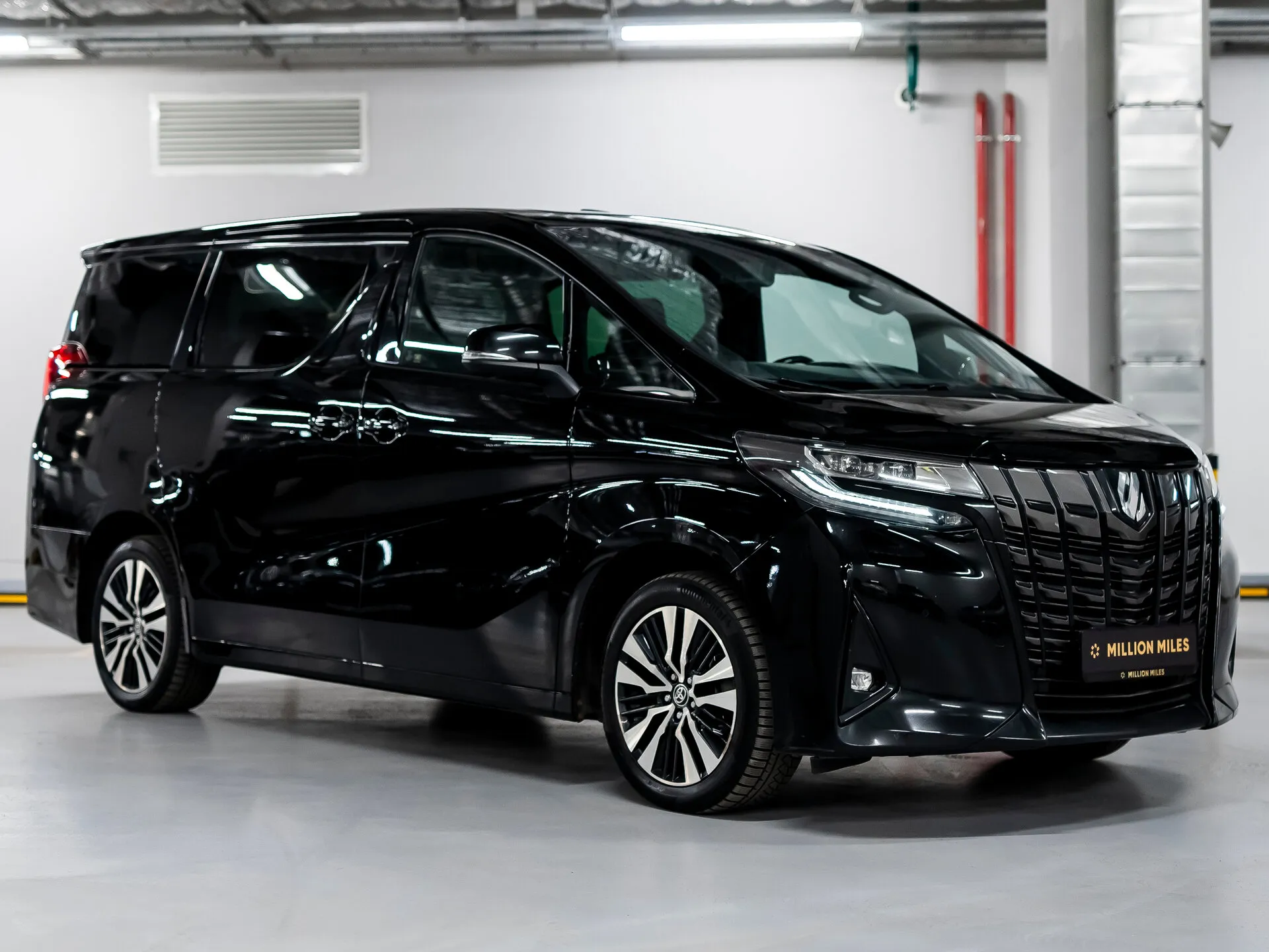 Toyota Alphard — 6