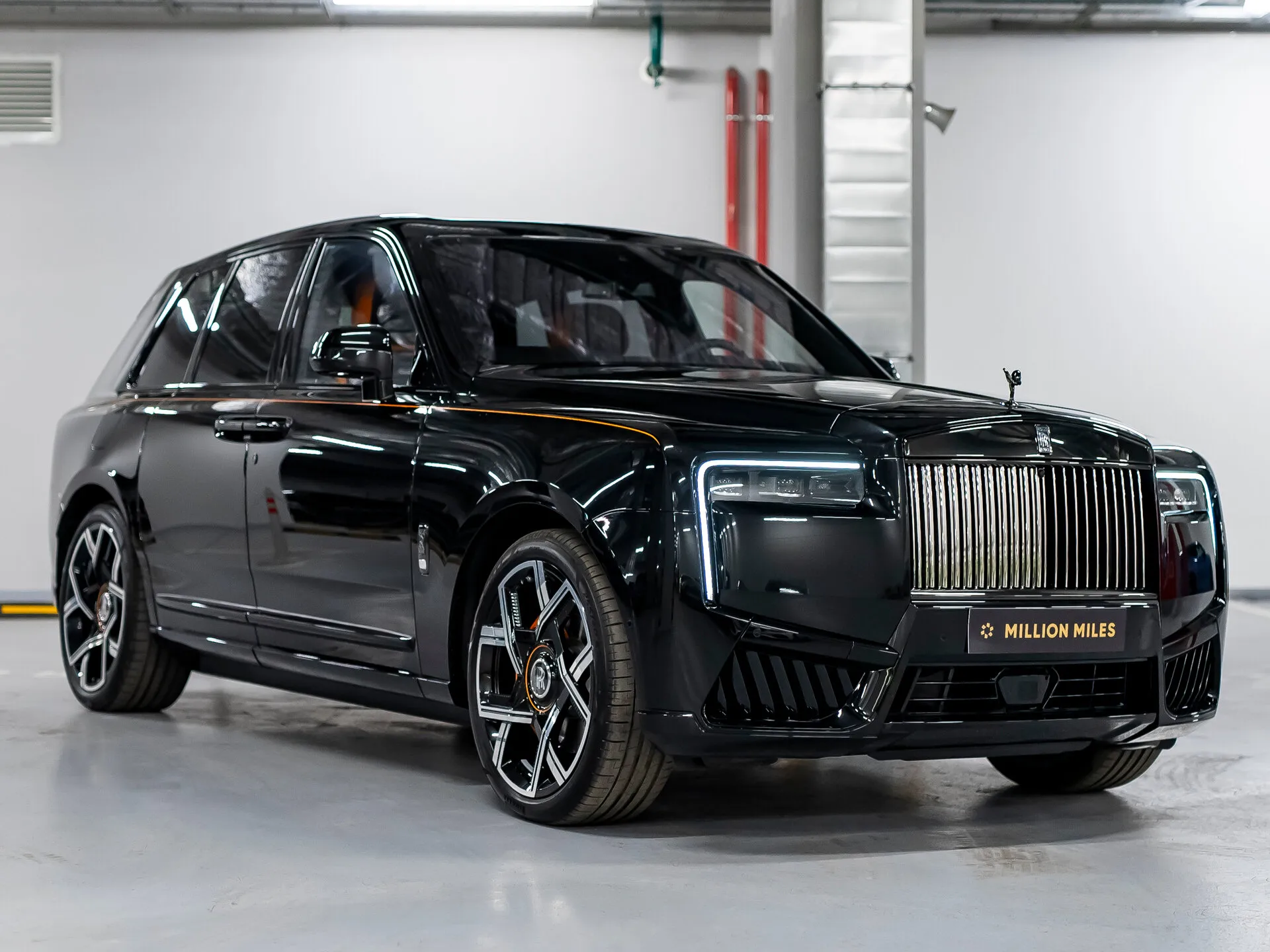 Rolls-Royce Cullinan - Просмотр 1