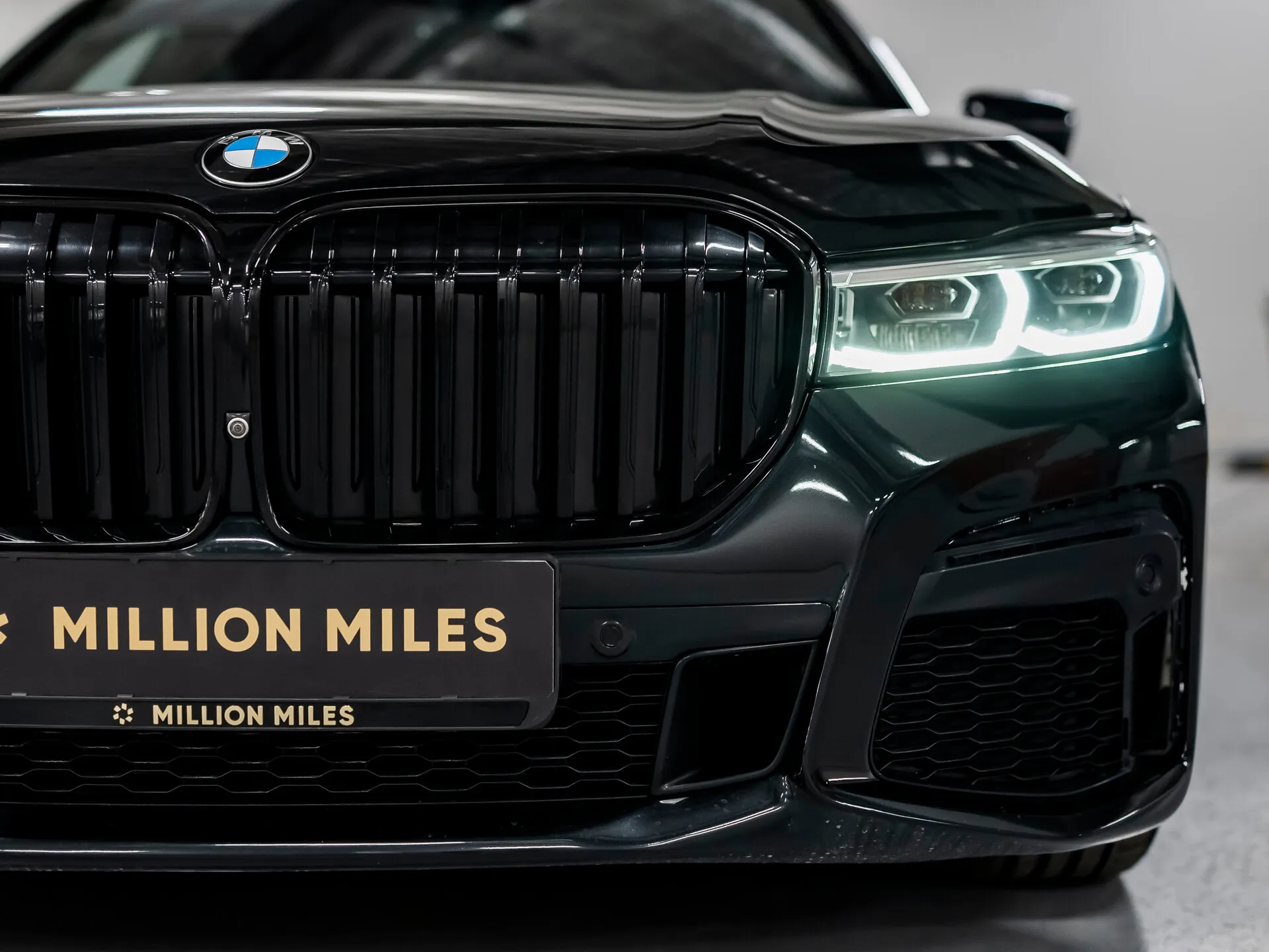 BMW 7 Серии, Vi (G11/G12) Рестайлинг — 7