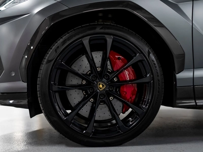 Lamborghini Urus, I - 9