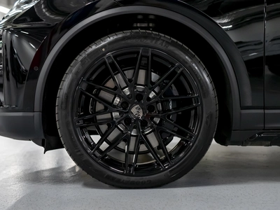 Porsche Macan Turbo, II - 7