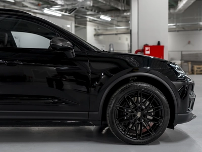 Porsche Macan Turbo, II - 8