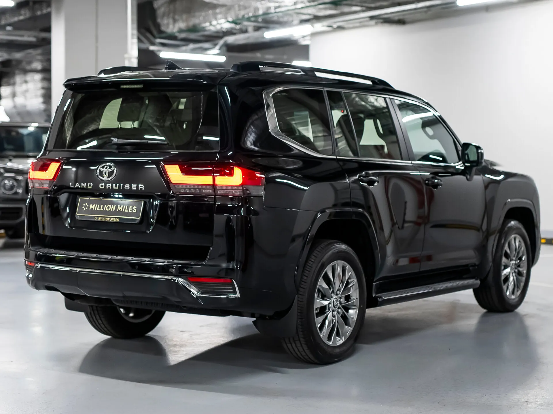 Toyota Land Cruiser, 300 Series — 8